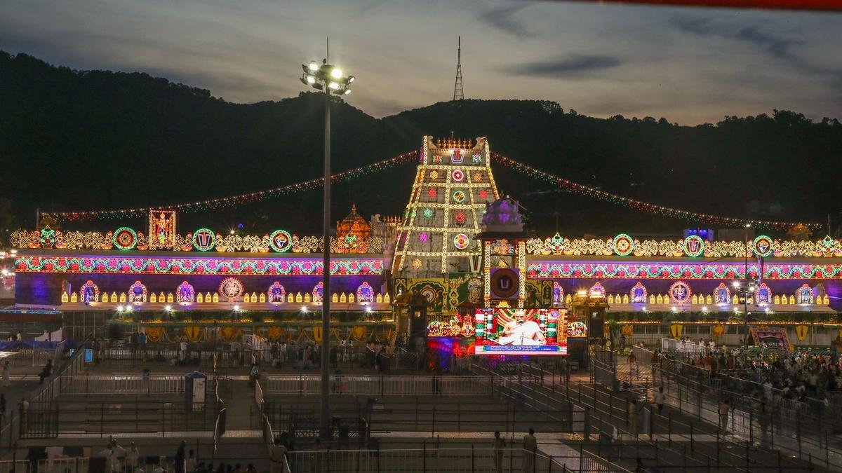 Tirumala sees large pilgrim influx on eve of Vaikunta Ekadasi